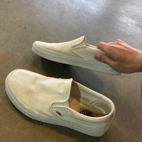 Vans white slip on’s shoes - Picture 2 of 5